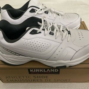 New mens kirkland shoes size 9.5 US nwt athletic all white
